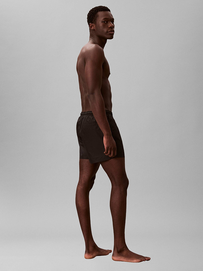 CALVIN KLEIN ΑΝΔΡΙΚΟ ΜΑΓΙΟ MEDIUM DRAWSTRING ΜΑΥΡΟ - Image 3